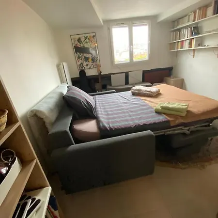 2 Personnes Dans Paris